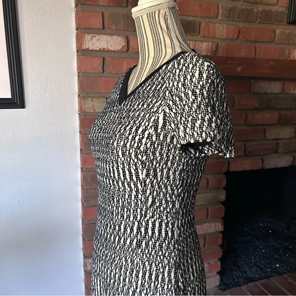 Tory Burch Marbled Tweed V-Neck Sheath Dress in Black Navy Blue White Sz 2
